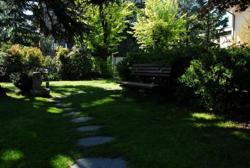 La Villa Del Cedro مونزا المظهر الخارجي الصورة